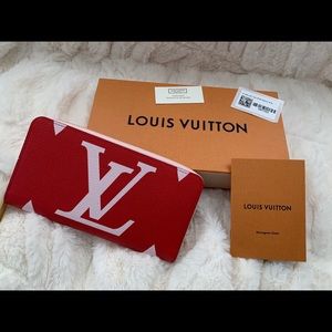 SOLD Louis Vuitton Giant Monogram Zippy Wallet
